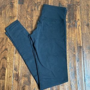 Lululemon Wunder Under Black Leggings, size 4
